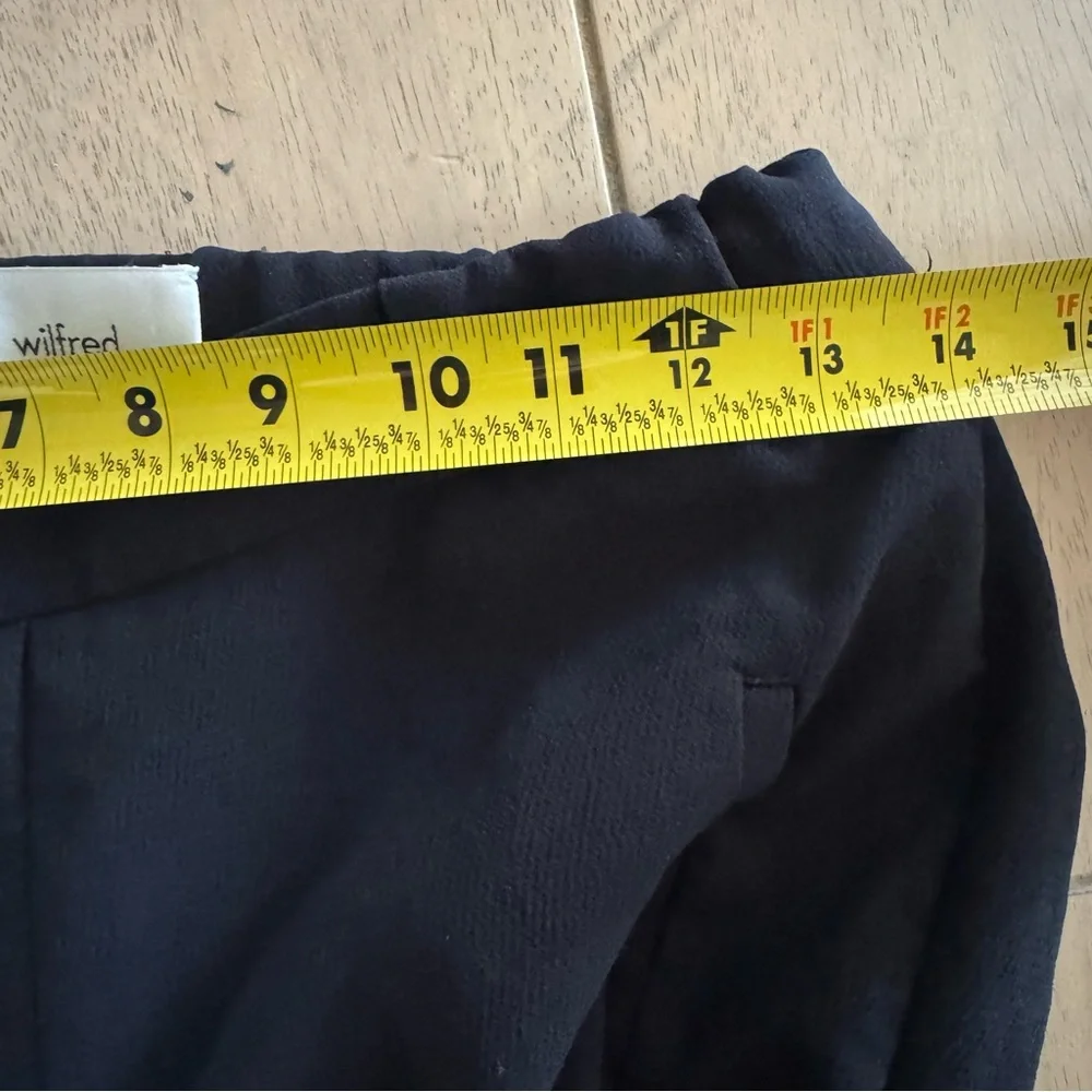 Aritzia Wilfred‎ Cropped Dress Pants Womens 0 Pull On Casual Office Capris Black